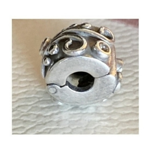 Pandora Tendril Cubic Zirconia Clip Charm 925 Sterling Silver 790380 - Picture 2 of 6